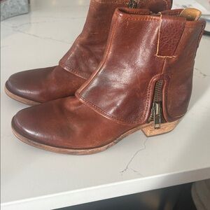 Kork-Ease Kalista Leather Zip Boots Women's 7M